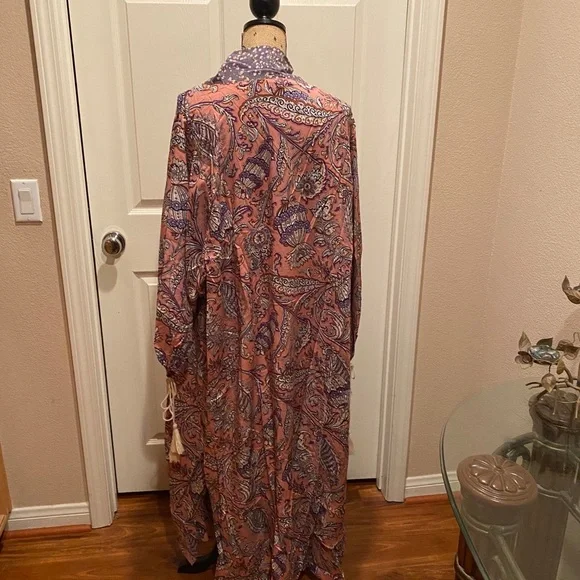 Mix print open front kimono with side slit… - Picture 5 of 7
